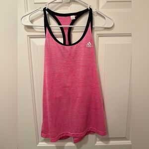 Athletic tank top